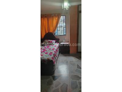 Casa de 2 alcobas en venta en Boston, Medellín, 68 m² · foto 14 de 15