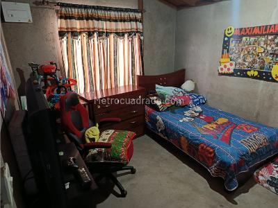 Casa de 5 alcobas en venta en Buenos Aires, Medellín, 160 m² · foto 11 de 20