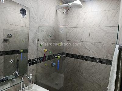 Casa de 5 alcobas en venta en Buenos Aires, Medellín, 160 m² · foto 15 de 20