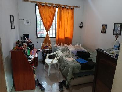 Casa de 5 alcobas en venta en Buenos Aires, Medellín, 160 m² · foto 17 de 20
