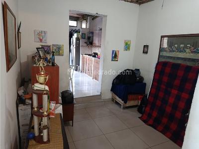 Casa de 5 alcobas en venta en Buenos Aires, Medellín, 160 m² · foto 20 de 20