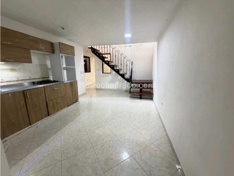 Piso – Bello - Vista 3