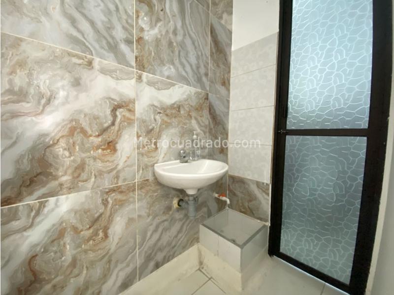 Local Comercial en Arriendo, San Martin, Bello - Más