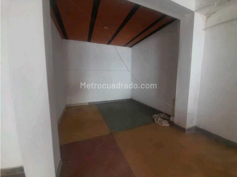 Local Comercial en Arriendo, Manchester, Bello - Más