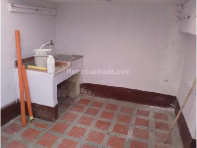 Casa de 5 alcobas en venta en Buenos Aires, Medellín, 130 m² · foto 4 de 18
