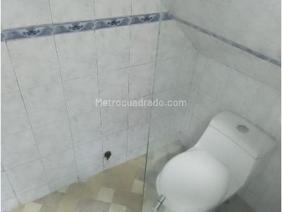 Casa de 5 alcobas en venta en Buenos Aires, Medellín, 130 m² · foto 10 de 18