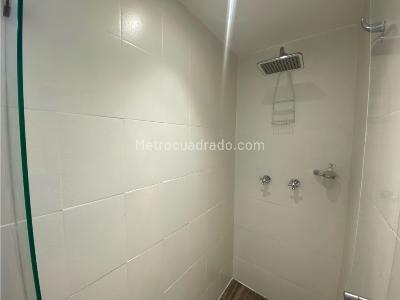 Apartamento de 2 alcobas en arriendo en San Diego, Medellín, 75 m² · foto 7 de 12