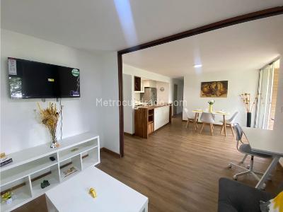 Apartamento de 2 alcobas en arriendo en San Diego, Medellín, 75 m² · foto 9 de 12