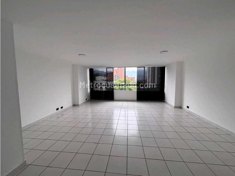 4BR Apartment in Poblado (137 m²) - 2