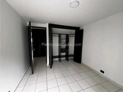Apartamento en arriendo en Poblado, Medellín · foto 4 de 15