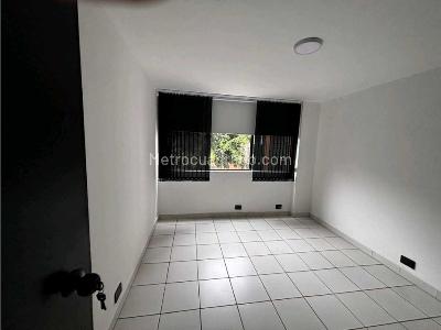Apartamento en arriendo en Poblado, Medellín · foto 6 de 15