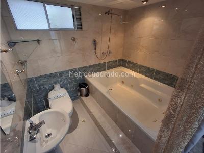 Apartamento de 2 alcobas en arriendo en San Diego, Medellín, 89 m² · foto 10 de 13