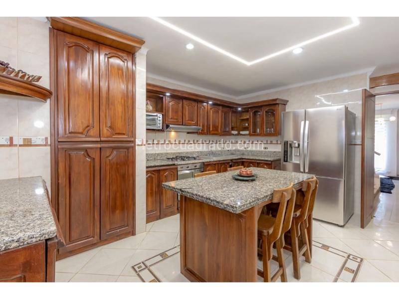 Casa – Medellín, Altos del Poblado, El Poblado - Vista 3