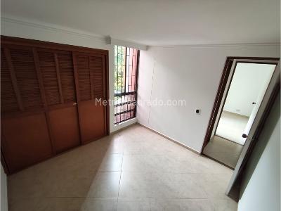 Apartamento de 3 alcobas en arriendo en Loma Del Indio, Medellín, 85 m² · foto 5 de 15