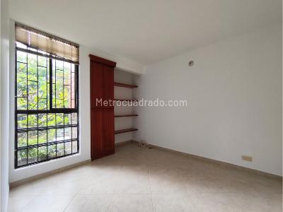 Apartamento de 3 alcobas en arriendo en Loma Del Indio, Medellín, 85 m² · foto 7 de 15