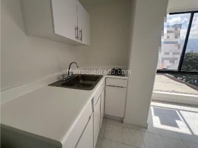 Apartamento de 2 alcobas en arriendo en Bolivariana, Medellín, 60 m² · foto 3 de 11