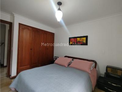 Apartamento de 3 alcobas en arriendo en Laureles, Medellín, 156 m² · foto 10 de 14