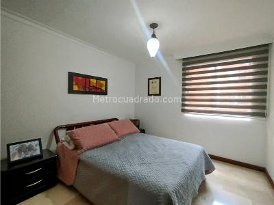 Apartamento de 3 alcobas en arriendo en Laureles, Medellín, 156 m² · foto 11 de 14