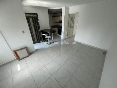 Apartamento de 2 alcobas en arriendo en La Almeria, Medellín, 40 m² · foto 3 de 9