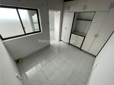 Apartamento de 2 alcobas en arriendo en La Almeria, Medellín, 40 m² · foto 4 de 9