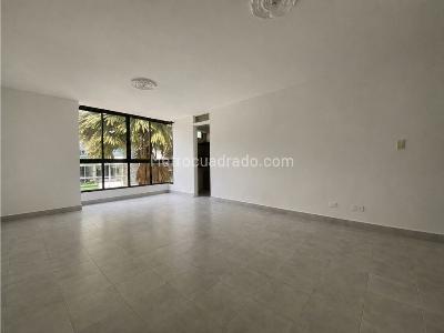 Apartamento de 4 alcobas en arriendo en El Nogal, Medellín, 156 m² · foto 4 de 20