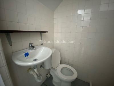 Apartamento de 4 alcobas en arriendo en El Nogal, Medellín, 156 m² · foto 11 de 20