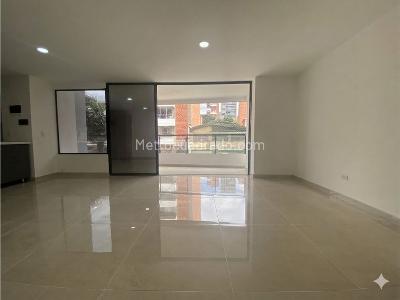 Apartamento de 2 alcobas en arriendo en La Castellana, Medellín, 180 m² · foto 15 de 20