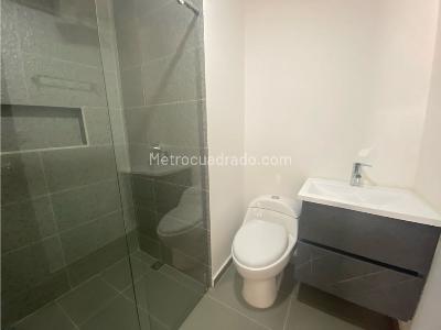 Apartamento de 2 alcobas en arriendo en La Castellana, Medellín, 180 m² · foto 18 de 20