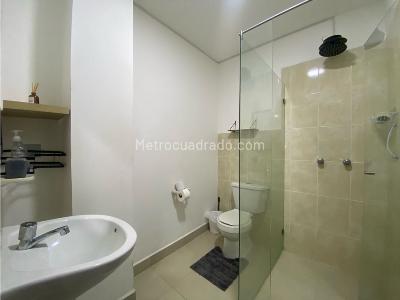 Apartaestudio en arriendo en Laureles, Medellín · foto 7 de 8