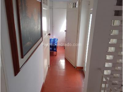 Casa de 5 alcobas en venta en Boston Los Angeles, Medellín, 256 m² · foto 9 de 20