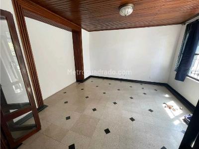 Casa en arriendo en Prado Centro, Medellín · foto 3 de 20