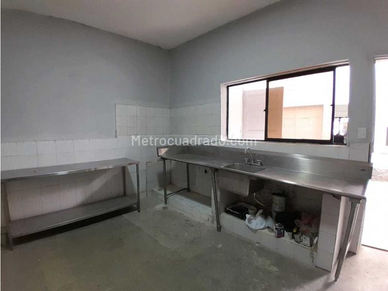 Local Comercial en Arriendo, Boston, Medellín – pohled 2