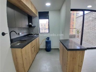 Apartaestudio en arriendo en Centro, Medellín · foto 2 de 16