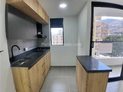 Apartaestudio en arriendo en Centro, Medellín · foto 2 de 14