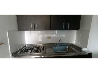 Apartaestudio en arriendo en Campo Valdes, Medellín, 45 m² · foto 2 de 15
