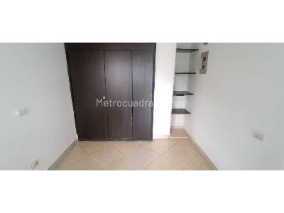Apartaestudio en arriendo en Campo Valdes, Medellín, 45 m² · foto 7 de 15