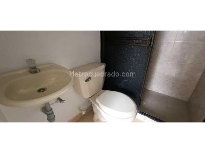 Apartaestudio en arriendo en Campo Valdes, Medellín, 45 m² · foto 9 de 15
