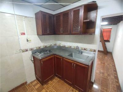 Apartaestudio en arriendo en Prado Centro, Medellín, 30 m² · foto 2 de 9