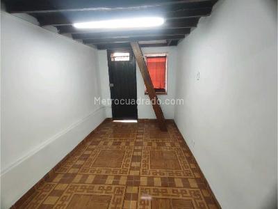 Apartaestudio en arriendo en Prado Centro, Medellín, 30 m² · foto 5 de 9