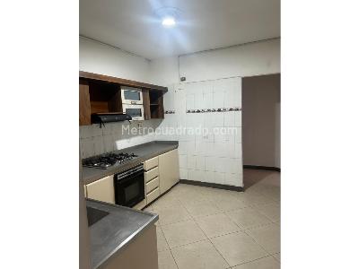 Casa de 4 alcobas en arriendo en Centro, Medellín, 170 m² · foto 2 de 20