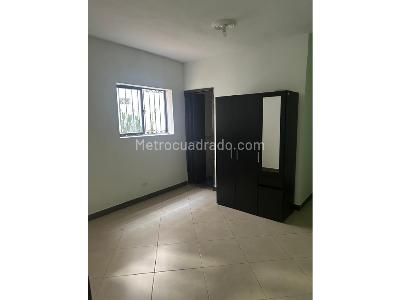 Casa de 4 alcobas en arriendo en Centro, Medellín, 170 m² · foto 3 de 20