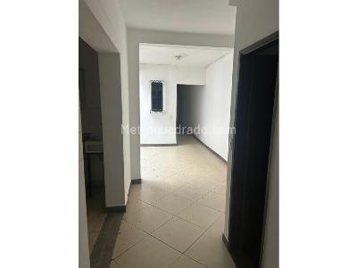 Casa de 4 alcobas en arriendo en Centro, Medellín, 170 m² · foto 4 de 20