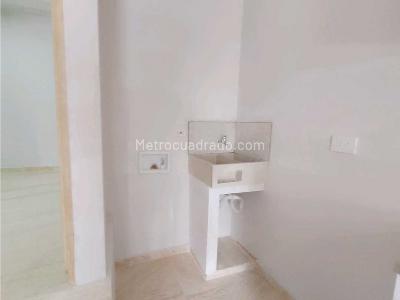 Apartaestudio en arriendo en Villa Hermosa, Medellín, 26 m² · foto 8 de 8