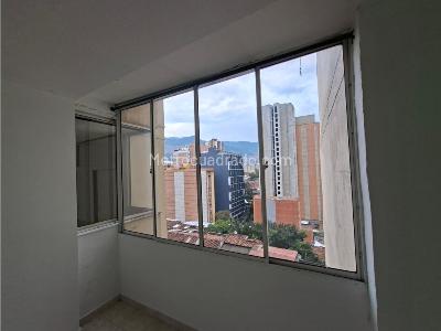 Apartamento en venta en Bombona 1, Medellín · foto 16 de 20