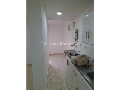 Apartamento en venta en Bombona 1, Medellín · foto 4 de 20