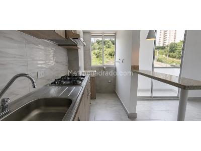 Apartamento de 3 alcobas en arriendo en Robledo Pajarito, Medellín, 50 m² · foto 2 de 15