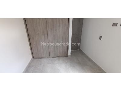 Apartamento de 3 alcobas en arriendo en Robledo Pajarito, Medellín, 50 m² · foto 8 de 15