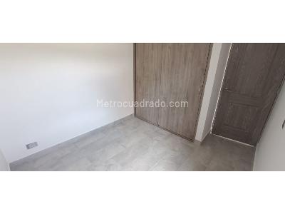 Apartamento de 3 alcobas en arriendo en Robledo Pajarito, Medellín, 50 m² · foto 9 de 15