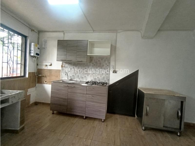 Piso – Bello - Vista 2