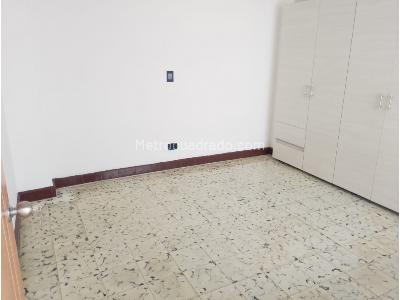 Casa de 5 alcobas en venta en Boston, Medellín, 200 m² · foto 8 de 20